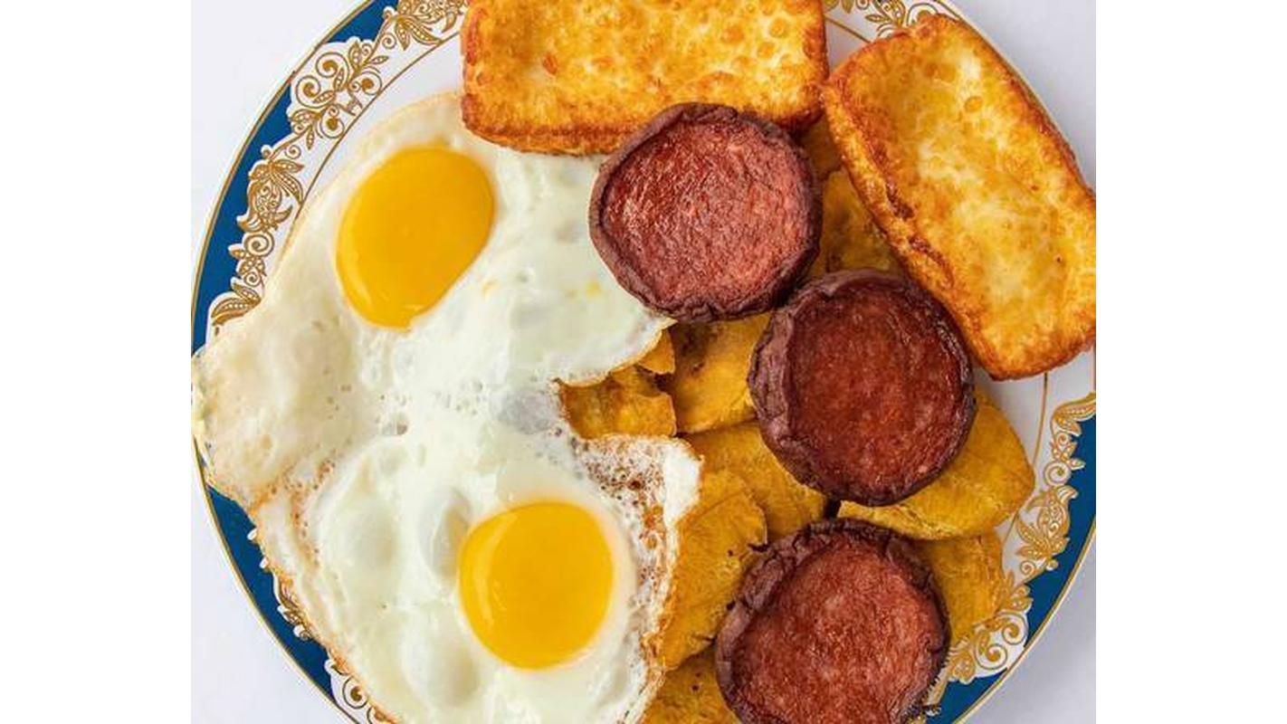 Yuca con Los Tres Golpes – Cassava with The Three Hits