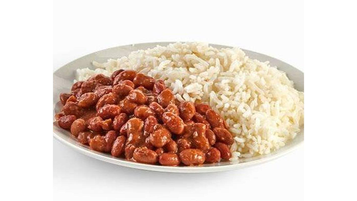 Arroz Blanco con Habichuela ( White Rice with Red Beans )